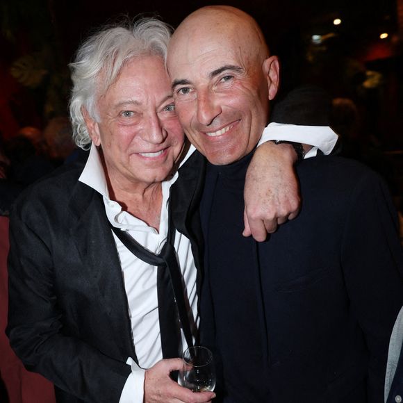 Une soirée où de très nombreux people ont répondu présents : Philippe Lavil, Jacky, Nicolas Canteloup, Véronique Sanson, Julie Piétri, Michel Chevalet ou Smaïn étaient aussi de la partie, au Buddha Bar, à Paris.

Exclusif - Laurent Boyer et Nicolas Canteloup assistent au lancement du livre de Francois Bernheim "Eddie Barclay et Moi" organisé par Five Eyes Production au Buddha Bar le 07 avril 2025 à Paris, France. Photo by Jerome Dominé/ ABACAPRESS.COM