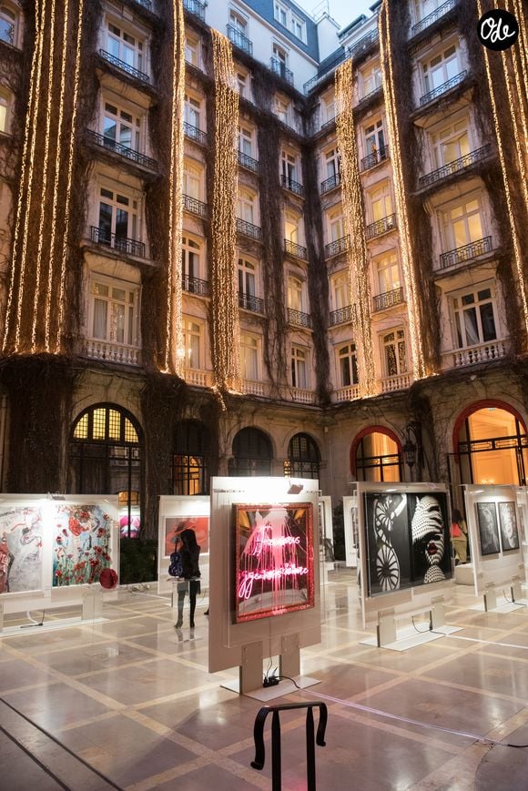 Exclusif - Illustration - People au vernissage de l'exposition "Femmes je vous aime" à l'Hôtel Plaza Athénée à Paris, le 25 février 2019. © Cyril Moreau/Bestimage