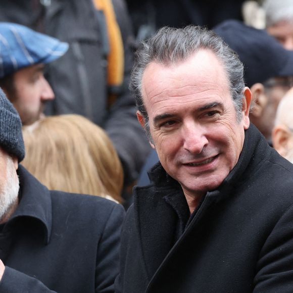 Jean Dujardin, Jan Kounen - Sorties des obsèques du réalisateur Bertrand Blier en l'église Saint-Roch à Paris le 29 janvier 2025. © Dominique Jacovides/Bestimage