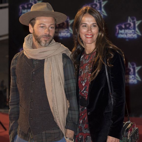 Nadège soutient son mari dans l'ombre

Christophe Mae et sa compagne Nadege Sarron aux 18e NRJ Music Awards, à Cannes, le 12 novembre 2016. Photo par Syspeo.c/ANDBZ/ABACAPRESS.COM
