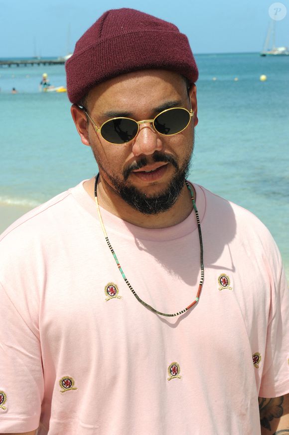 Exclusif - Ben l'Oncle Soul - Jour 1 - Backstage - Enregistrement de l'émission "Tous en Martinique, coeur d'Outremer" au Club Med Les Boucaniers, qui sera diffusée le 11 novembre à 21h05 sur France 3. Le 28 mai 2021
© Veeren / Bestimage
