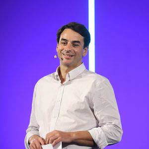 "C'est pas dingue, mais c'est une grosse cantine, on a beaucoup de salariés, et c'est acceptable", a-t-il ainsi révélé

Julian Bugier - Soirée de lancement de la18ème édition du "Pasteurdon" à l'institut Pasteur de Paris le 9 octobre 2024. © Denis Guignebourg/BestImage