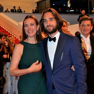 Carole Bouquet et Dimitri Rassam au Palais des Festivals après la projection du film « Le Petit Prince » dans le cadre du 68e Festival de Cannes, à Cannes, en France, le 22 mai 2015. Photo de Nicolas Briquet/ABACAPRESS.COM