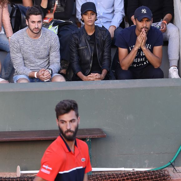 La chanteuse Shy'm est venue soutenir son compagnon Benoît Paire lors des internationaux de tennis de Roland Garros à Paris le 4 juin 2017. © Dominique Jacovides-Cyril Moreau/Bestimage