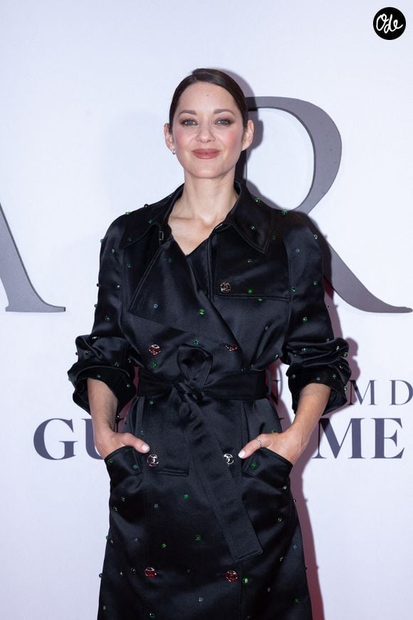 Marion Cotillard prend au sérieux son rôle de mère de famille autant que sa carrière d'actrice.

Marion Cotillard au Pathé Palace à Paris, en France, le 13 octobre 2026. Photo : Shana Abitbol/ABACAPRESS.COM