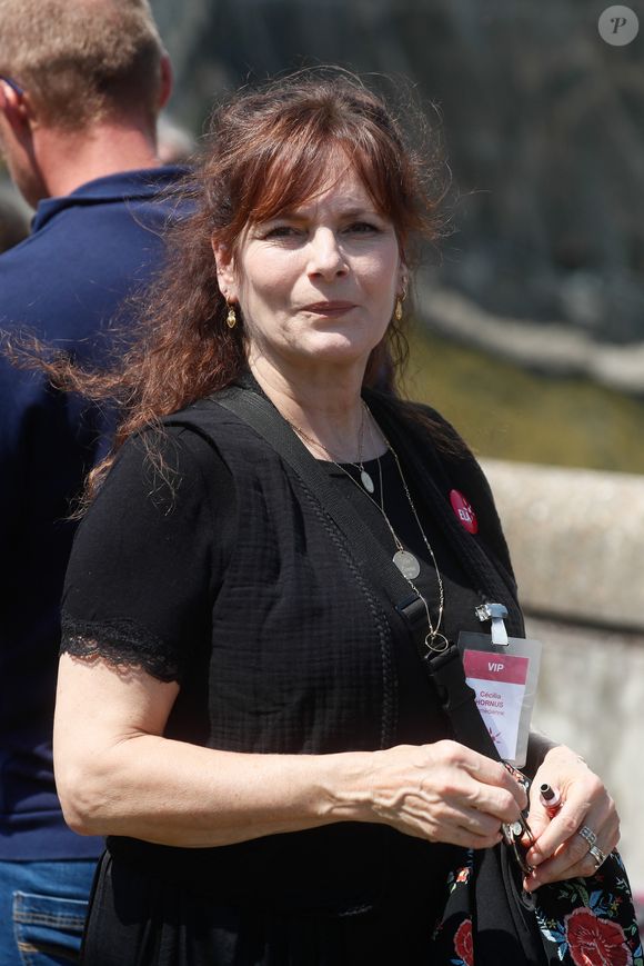 "Blanche a à peu près mon âge, on va dire. Donc on est dans le même monde. On est à peu près du même milieu social et forcément, il y a des échos dans ma propre vie."

Cécilia Hornus - Cérémonie de remise des prix des Ambassadeurs ELA et lancement de la nouvelle campagne "Mets tes baskets et bats la maladie" à la Cité des Sciences et de l'Industrie à Paris. Le 7 juin 2023
© Christophe Clovis / Bestimage