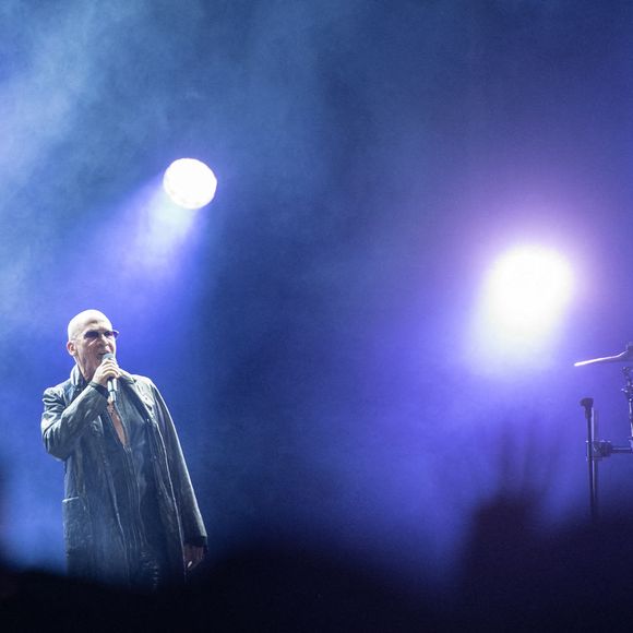 Florent Pagny en concert sur scène au festival Aluna a Ruoms le 1er juillet 2023 - Photo by Delmarty J/ANDBZ/ABACAPRESS.COM