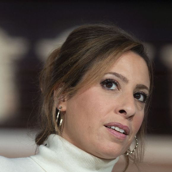 Malheureusement, depuis sa prise de fonction, Léa Salamé ne parvient pas à séduire le public et multiplie les couacs à l'antenne...

Lea Salamé avant le début de l'émission politique 'Elysee 2022' sur France 2, à Saint-Denis, près de Paris, le 10 février 2022. Photo par Eliot Blondet/Abaca