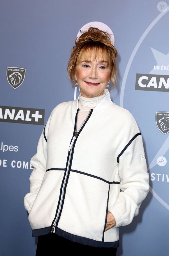Marie-Anne Chazel - Tapis rouge de la cérémonie d'ouverture du 29ème Festival International du Film de Comédie de l'Alpe d'Huez le 19 Janvier 2026. © Dominique Jacovides/Bestimage