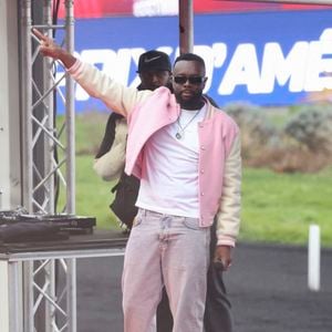 Il en est sorti ce vendredi 27 mars 2026 et a été présenté à un juge d'instruction

Show de de Gims lors du 105ème Prix d'Amérique à l'Hippodrome de Vincennes le 25 janvier 2026.© Michael Baucher/PsnewZ/Bestimage