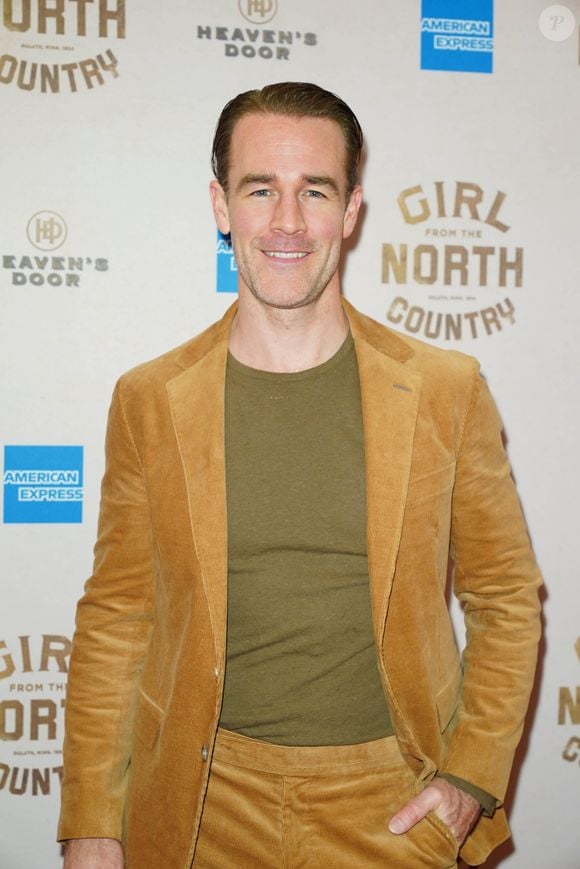 James Van Der Beek papa pour la 6e fois - James Van Der Beek - Les célébrités assistent à la générale de la comédie musicale "Girl From The North Country" au théâtre Belasco à New York, le 5 mars 2020. Photo : STARMAX / BESTIMAGE