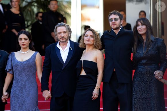 Hafsia Herzi, Benoît Magimel, Léa Mysius, Bastien Bouillon, Monica Bellucci - Montée des marches du film " Histoires de la nuit " lors du 79ème Festival International du Film de Cannes, le 21 mai 2026. © Olivier Borde / Bestimage