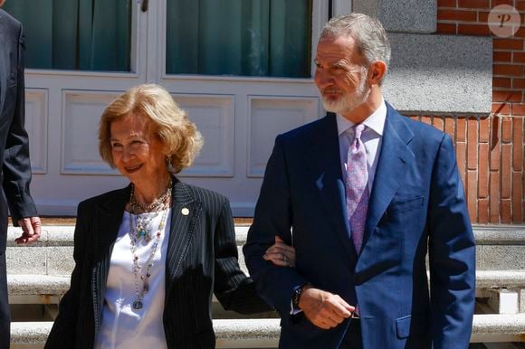 Le roi d'Espagne Felipe VI et la reine émérite Sofia lors d'une audience avec le Comité exécutif de la FESBAL à Madrid, Espagne, le 18 juillet 2025. GTres/ABACAPRESS.COM