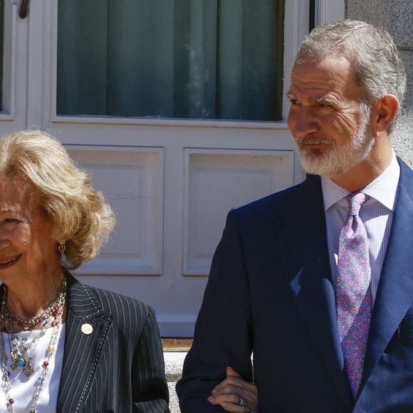 Le roi d'Espagne Felipe VI et la reine émérite Sofia lors d'une audience avec le Comité exécutif de la FESBAL à Madrid, Espagne, le 18 juillet 2025. GTres/ABACAPRESS.COM