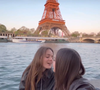 Les deux jeunes femmes s'embrassent même dans une vidéo.
Léa, aventurière de "Koh-Lanta", officialise son couple avec sa compagne.