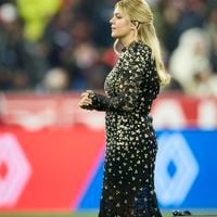 Louane a changé de tête ! Elle montre son nouveau look post-Eurovision