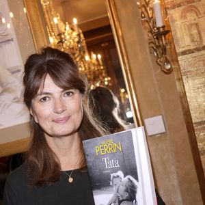 Jean-Pierre Jeunet a décidé de s'attaquer au best-seller de Valérie Perrin, Changer l'eau des fleurs.

Exclusif - Valérie Perrin - Personnalités au cocktail des écrivains au Fouquet's à Paris. Le 27 novembre 2024
© Cédric Perrin / Bestimage