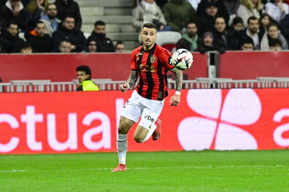 L'OGC Nice reçoit l'Olympique de Marseille à l'Allianz Riviera dans le cadre de la 19e journée de Ligue 1 McDonald's. Jonathan Clauss (OGCN). William Cannarella / PsnewZ / Bestimage