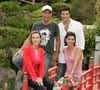 Mais cette fois, il ne s'agira pas simplement de rencontrer les trois comédiennes.

Archives - Bénédicte Delmas, Adeline Blondieau, Frédéric Deban et Franck Jolly - Photocall de la série ''Sous le Soleil'' pendant Festival de Télévision de Monte-Carlo, le 1er juillet 2005. © Frédéric Piau/Bestimage