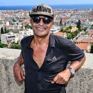 L'ancien champion de tennis Yannick Noah savoure pleinement les joies d'une vie de famille très nombreuse.

Yannick Noah est mis à l'honneur à Nice dans le club de Tennis où il a fait son sport étude, qui va baptiser son court central de son nom.

© Bruno Bebert/Bestimage
