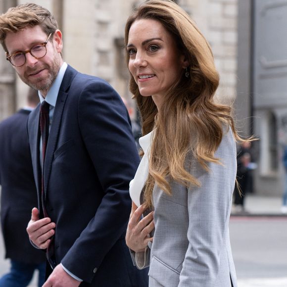 Kate Middleton assiste au Sommet sur l'avenir du travail, organisé par la Royal Foundation et le groupe de travail des entreprises pour la petite enfance à la Salesforce Tower, dans la City de Londres, au Royaume-Uni, le 18 novembre 2025. © Thomas Krych/ZUMA Press Wire/Bestimage
