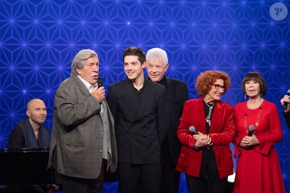 Exclusif - Baptiste Gonthier
Georges Beller
Danièle Evenou
Andrea Ferreol
Jean-Pierre Castaldi pour les surprises de J.PCastaldi, C.Lara et F.X.Demaison lors de l'enregistrement de l'émission "La Boîte à secrets", présentée par F.Bollaert et diffusée le 9 janvier 2026 sur France 3, dans les studios du Lendit à Saint-Denis, France, le 2 décembre 2025. © Cyril Moreau/Bestimage