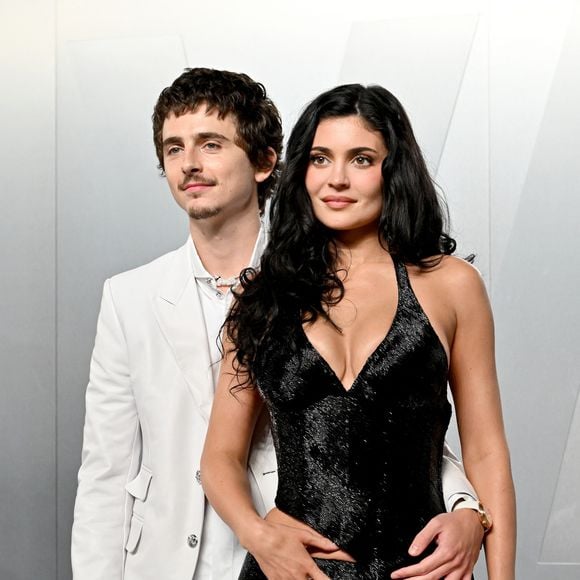 Kylie Jenner et Timothée Chalamet à la Vanity Fair Oscar Party (98e cérémonie annuelle des Oscars) organisée par Mark Guiducci, tenue aux David Geffen Galleries au Los Angeles County Museum of Art (LACMA).Mars 2026  Backgrid USA / Bestimage