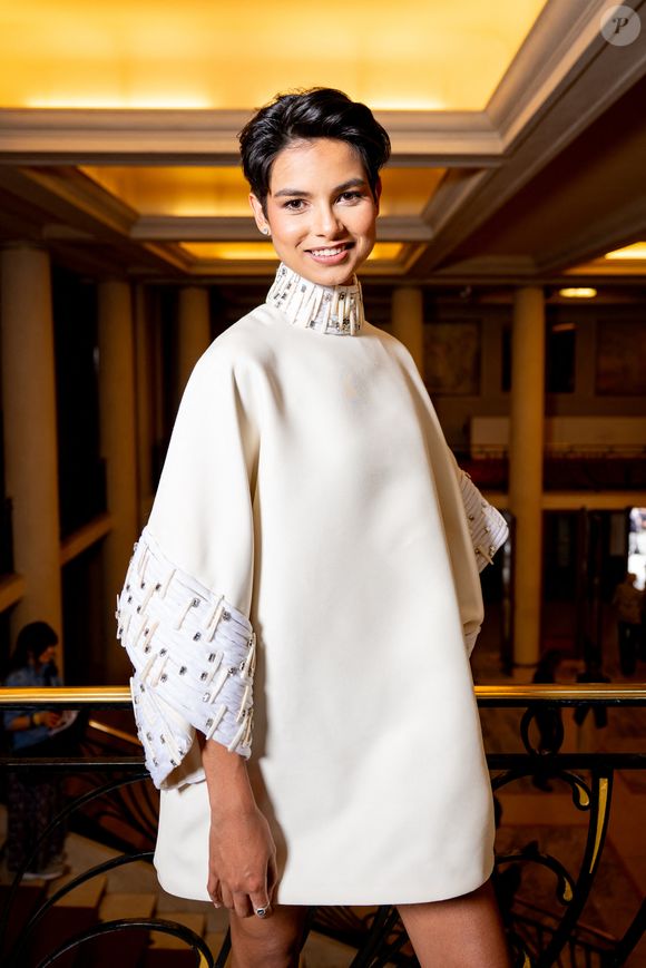 Eve Gilles (Miss France 2024) au défilé Stéphane Rolland Collection Haute Couture Automne/Hiver 2025-2026 lors de la Fashion Week de Paris (PFW) au théâtre des Champs-Élysées, à Paris, France, le 8 juillet 2025. © Pierre Perusseau/Bestimage