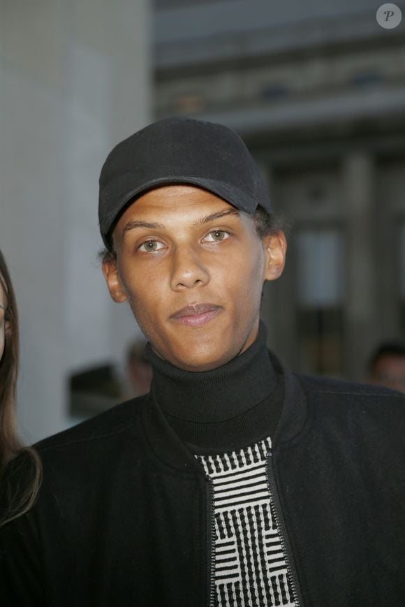 Le chanteur Stromae - - Défilé de mode "Kenzo" collection prêt-à-porter Printemps-Eté 2017 lors de la Fashion Week de Paris à la Cité de l'architecture et du patrimoine au Trocadéro à Paris, France, le 4 octobre 2016. © Christophe Aubert via Bestimage