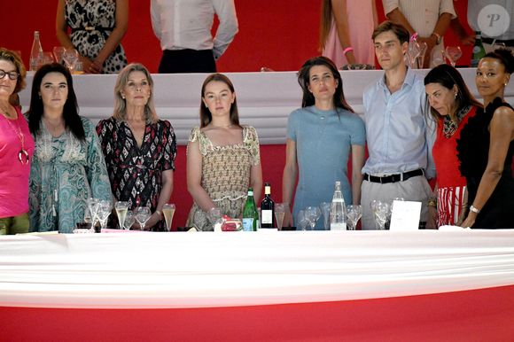 La princesse Caroline de Hanovre, sa fille Charlotte Casiraghi, son fils, né de son union avec Gad Elmaleh, Raphael, la princesse Alexandra de Hanovre, son fiancé Ben-Sylvester Strautmann, Melanie de Massy et Diane Fissore, la présidente du jumping et de la Fédération monégasque d’équitation, ont assisté à la 2eme journée du Jumping International de Monte-Carlo, le 4 juillet 2024. La compétition se déroule sur le port Hercule à Monaco, du 3 juillet au 5 juillet. La princesse Caroline, sa fille Charlotte et Diane Fissore, ont remis le 1er prix de la Longines Pro-Am Cup au profit de l'AMADE et recupéré un chèque de 20000 Euros pour l'associarion fondée en 1963 par la princesse Grace de Monaco en faveur de la protection et de l’épanouissement des enfants. C'es le binôme composé de Giacomo Paneraj (MON) et Felipe Coutinho Mendonca Nagata (BRE), pour la Team Paneraj & Partner Estate qui ont pris la première place. © Bruno Bebert/Bestimage