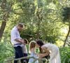 Mais le frère cadet du prince William n'était pas seul puisque sa femme, Meghan Markle, et leurs deux enfants, Archie (7 ans) et Lilibet (5 ans), ont également fait le voyage et ont eu l'honneur d'être présents pour ce moment tant attendu.

Meghan Markle partage régulièrement d'adorables images de ses enfants, Archie et Lilibet. Capture d'écran Instagram