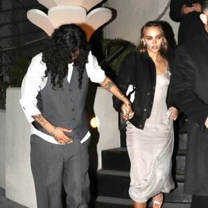 Lily-Rose Depp et 070 Shake au Sunset Tower Hotel à West Hollywood.  Backgrid USA / Bestimage