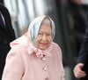 Oui, vous avez bien lu, 90 confidences !

La reine Elisabeth II d'Angleterre arrive à la gare Kings Lynn pour se rendre à Sandringham House où elle passe les fêtes de fin d'année le 20 décembre 2019. © imago / Panoramic / Bestimage.
