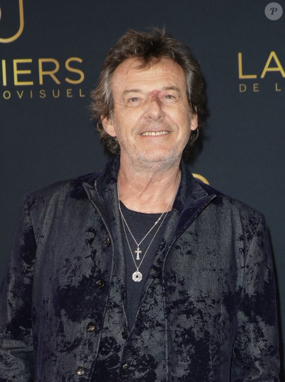 Jean-Luc Reichmann - Photocall de la 30ème cérémonie des Lauriers de l'audiovisuel au théâtre Marigny à Paris le 24 février 2025. © Coadic Guirec/Bestimage