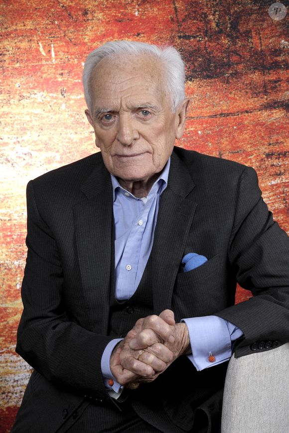 Exclusif - Portrait de Philippe Labro lors de l'enregistrement de l'émission "Chez Jordan de Luxe" à Paris. Le 17 avril 2024
© Cédric Perrin / Bestimage