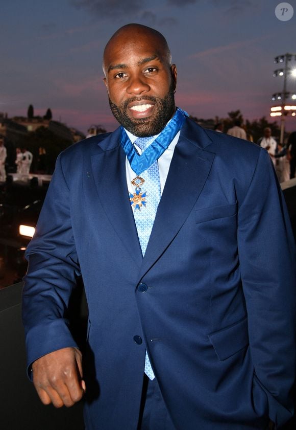 Exclusif - Teddy Riner - Remise des médailles par le président de la République à l'Arc de Triomphe aux athlètes lors de la parade des champions à l'occasion des Jeux Olympiques et Paralympiques Paris 2024, sur l'avenue des Champs-Elysées à Paris. Le 14 septembre 2024 © Perusseau-Ramsamy / Bestimage