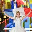 Au Stade de France face à Léon XIV, cette chanteuse franco-américaine a conquis le Pape et revendique sa foi