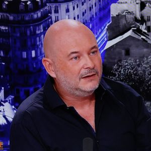 Captures d'écran - Sébastien Cauet est venu s'expliquer et affirmer son innocence sur le plateau de BFM TV à propos des accusations de viols et d'agressions sexuelles par trois femmes dont une mineure au moment des faits.
Le 10 décembre 2023.