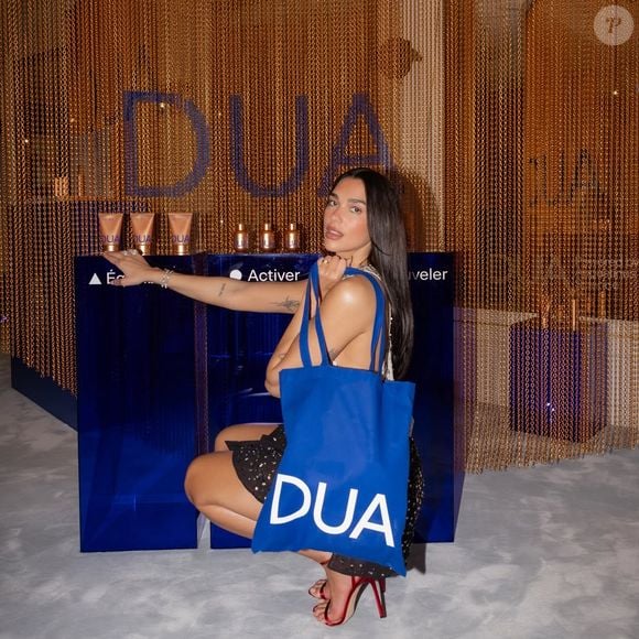 Dua Lipa a inauguré son pop up store à Paris