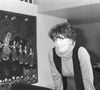 se souvient, entre moments précieux et blessures intimes indélébiles. 

Archive - Nadine Trintignant. En France, à Paris, Nadine Trintignant chez elle, dans son appartement, en appui sur son canapé
©Jean Lenoir via Bestimage