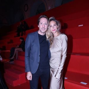Ophélie Meunier et son mari Mathieu Vergne - Les célébrités au défilé ETAM "Collection J'ETAM" lors de la Fashion Week de Paris (PFW) le 30 septembre 2025.

© Rachid Bellak / Bestimage