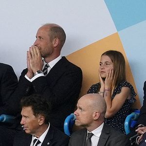 L'équipe anglaise de football féminin affronte l'Espagne en finale

Le Prince de Galles (centre gauche) et la Princesse Charlotte réagissent lorsque l'Espagnole Mariona Caldentey marque le premier but de son équipe lors de la finale de l'UEFA Women's Euro 2025 au St. Jakob-Park à Bâle, en Suisse. Date de la photo : dimanche 27 juillet 2025. Angleterre v Espagne - UEFA Women's Euro 2025 - Finale - St Jakob Park, Suisse ©Nick Potts/PA Wire