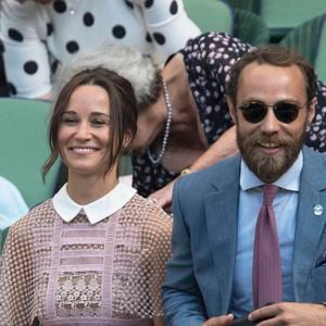 Pippa Middleton et son frère James Middleton au tournoi de tennis de Wimbledon à Londres, Royaume Uni, le 5 juillet 2017.