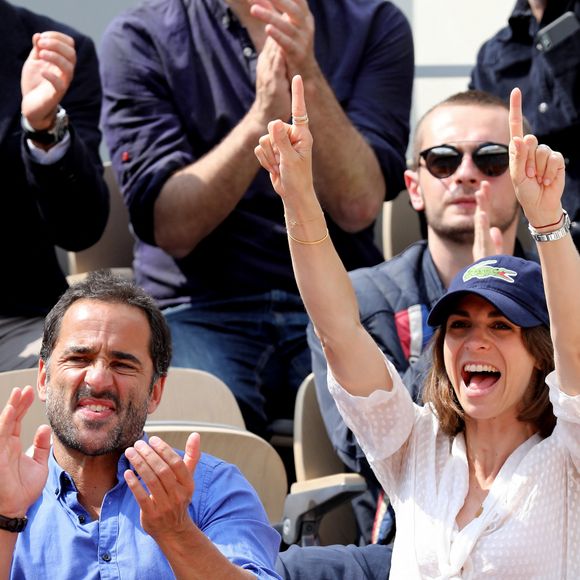 Florent Peyre et sa compagne Virginie dans les tribunes lors des internationaux de tennis de Roland Garros à Paris, France, le 3 juin 2019. © Jacovides-Moreau/Bestimage