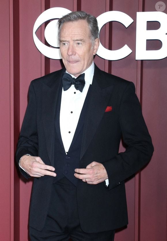 Bryan Cranston à la soirée Radio City Music Hall lors des Tony Awards 2025 à New York le 8 juin 2025. Crédit photo : Backgrid USA / Bestimage