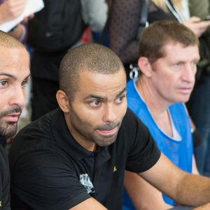 TJ (Terence) Parker et Tony Parker lors du lancement de la 3ème édition du Tony Parker camp sur le campus de La Doua à Villeurbanne, le 21 juillet 2014 © Agence / Bestimage