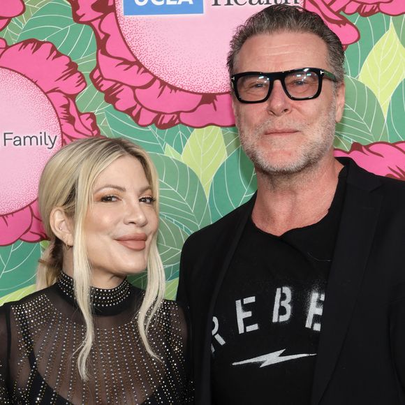 Tori Spelling, Dean McDermott au photocall du gala caritatif "Stands for Kids" au profit du "Luskin Orthopaedic Institute for Children" à Los Angeles.

Photo : Agence / Bestimage