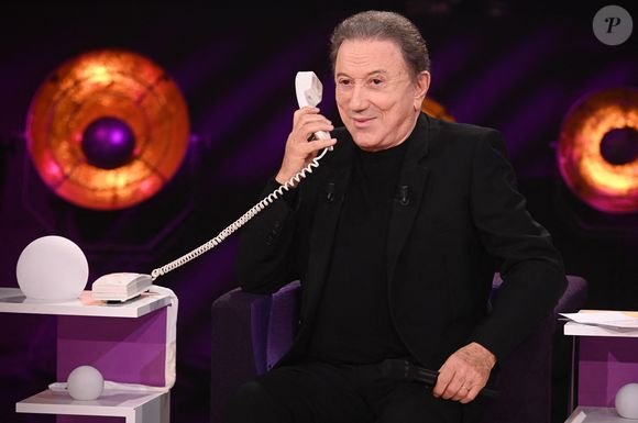 L’émission permet des conversations intimes, loin des interviews classiques.


Exclusif - Michel Drucker lors de l'enregistrement de l'émission "Famille je vous aime" présentée par M.Drucker et qui sera diffusée le 29 décembre sur France 3, au studio Rive gauche, à Paris, France, le 2 décembre 2025. © Gaffiot-Perusseau/Bestimage