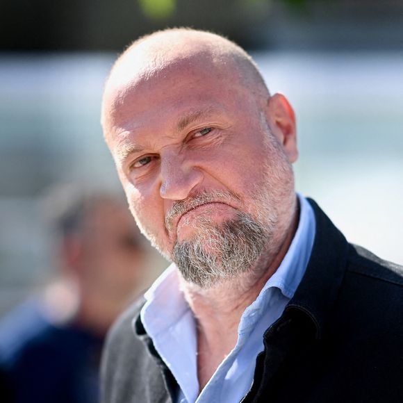 François Damiens assiste au photocall Le Proces Du Chien (Dog On Trial) lors du 77ème Festival de Cannes au Palais des Festivals le 19 mai 2024 à Cannes, France. Photo by Franck Castel/ABACAPRESS.COM