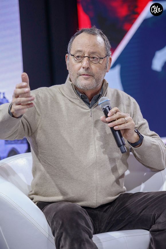 L'interprète mythique de Léon est revenu avec sincérité sur son parcours personnel et ses réussites familiales.

Jean Reno à Cracovie, Pologne, le 11 décembre 2018, dans le cadre du projet 100 × 100 pour rencontrer des fans et faire connaissance avec la tradition de Noël polonaise. 

© Damian Klamka/SOPA Images/ZUMA Wire/Bestimage